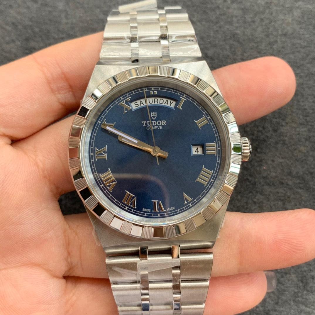 V7 factory Royal M28600
