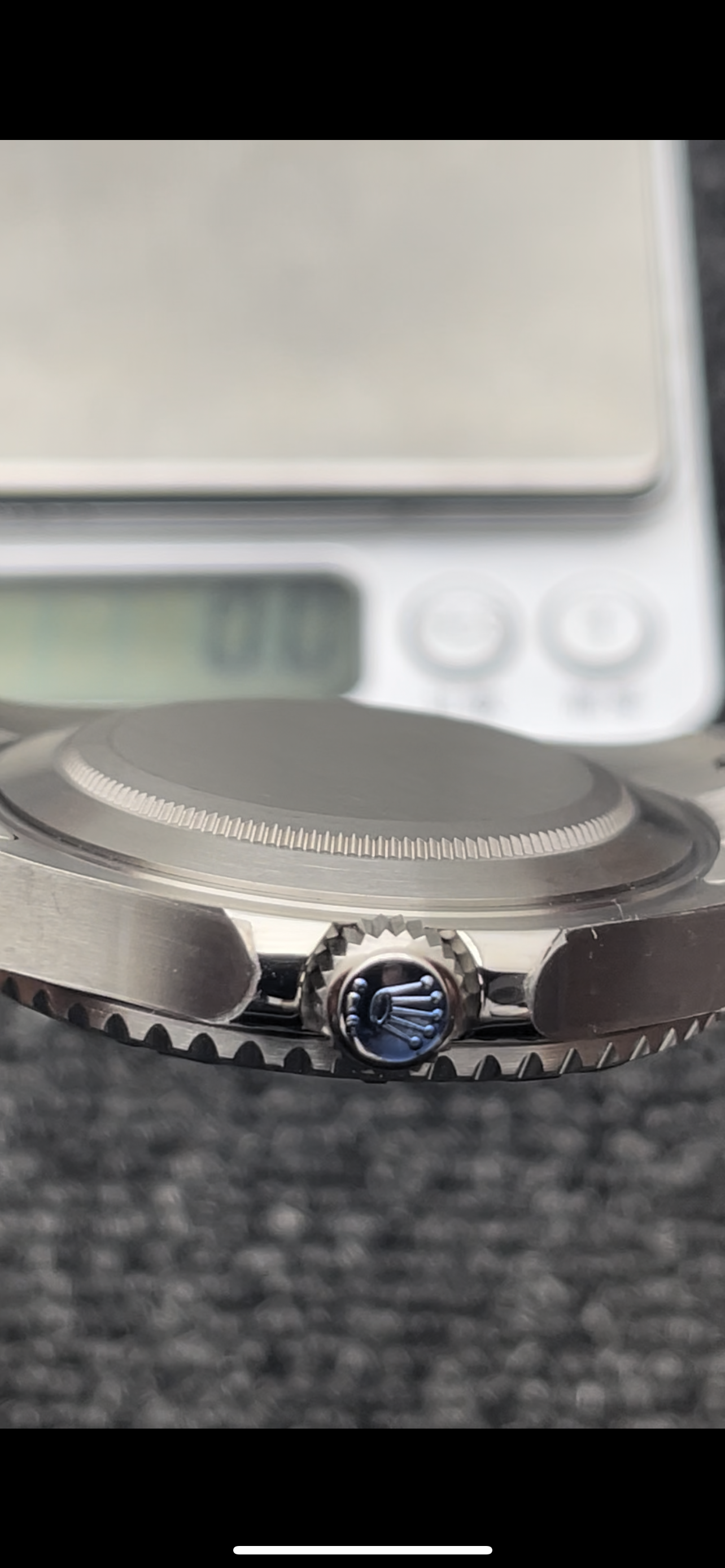 42mm. Metallo titanio. Yacht