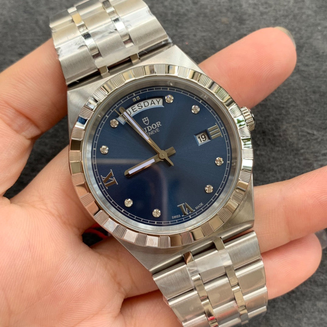 V7 factory Royal M28600