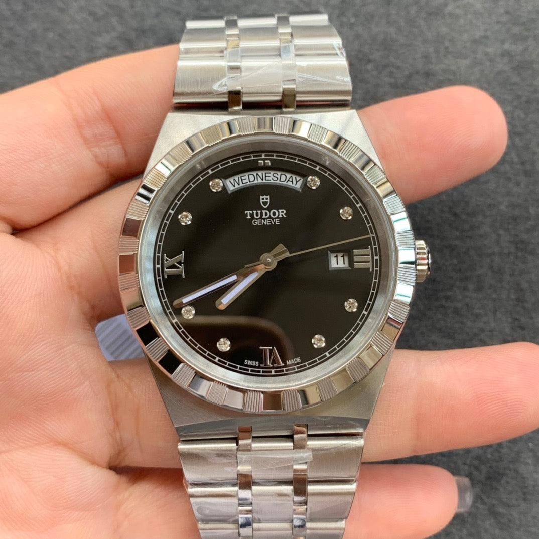 V7 factory Royal M28600