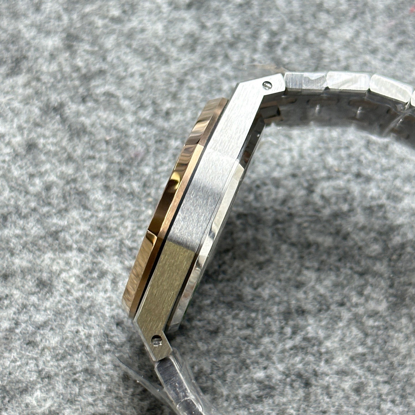 APS Royal Oak 15450 37mm