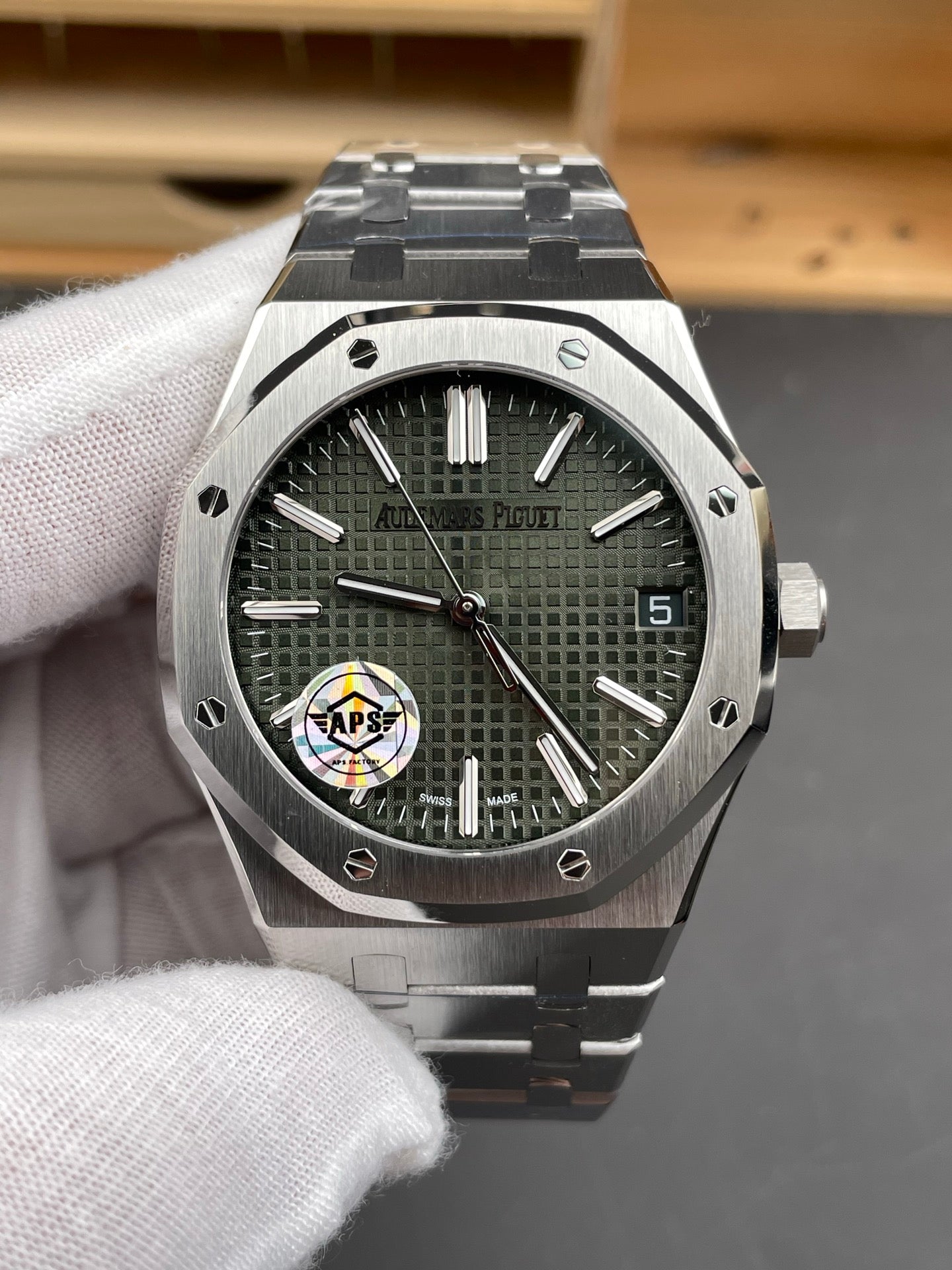 APS factory Royal Oak 15510 Green