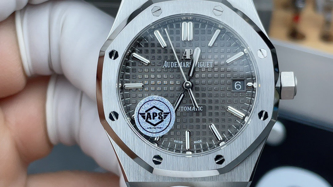 APS Royal Oak 15450 37mm