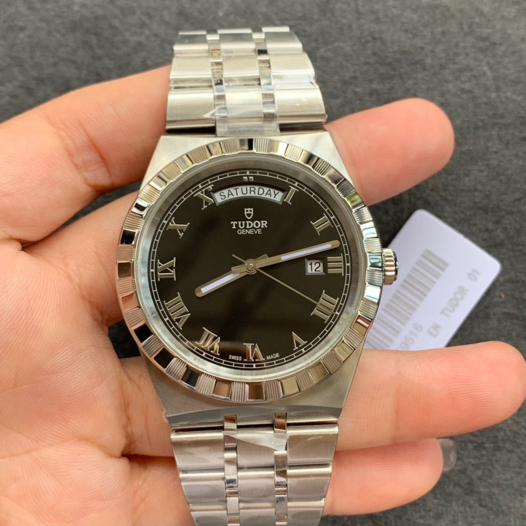 V7 factory Royal M28600