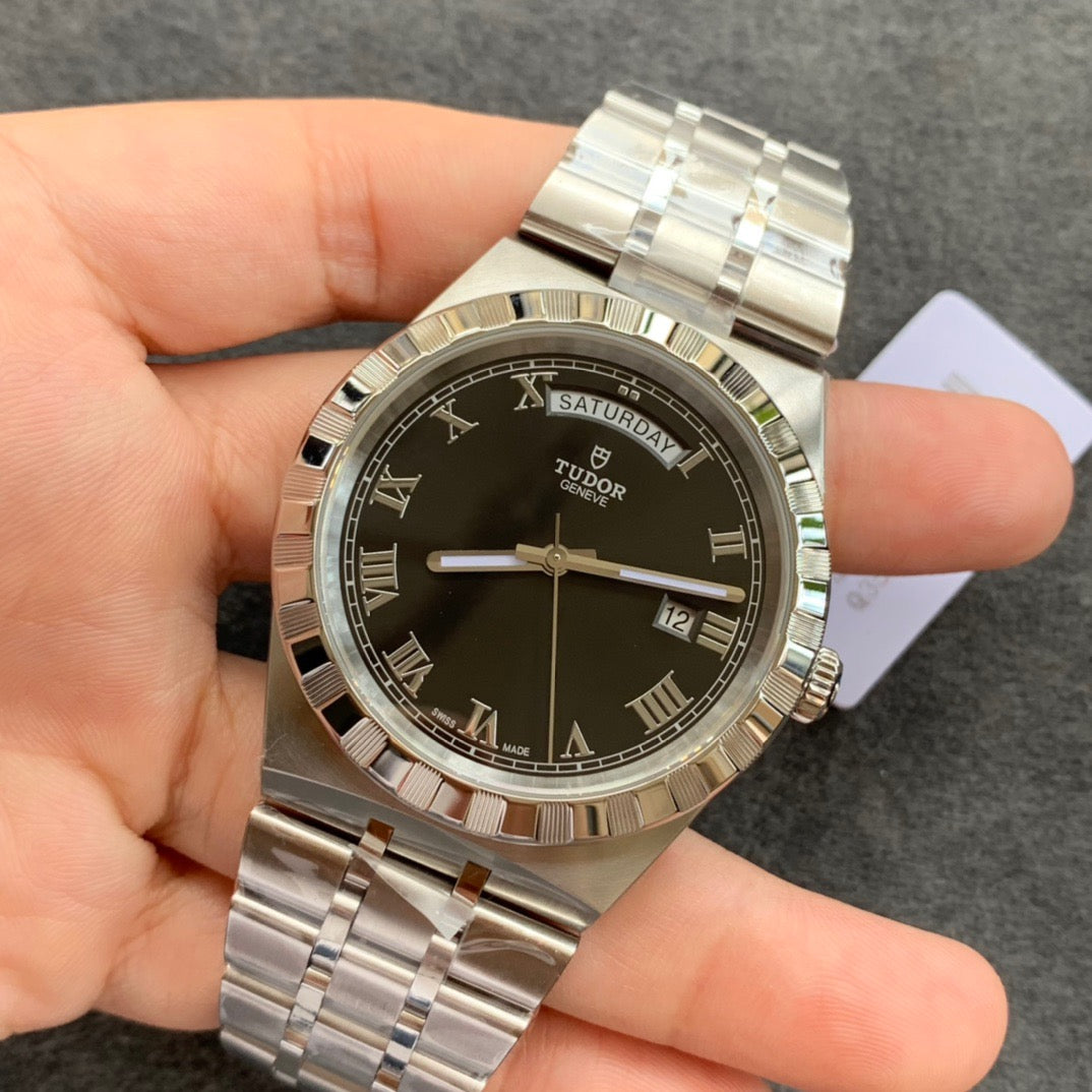 V7 factory Royal M28600