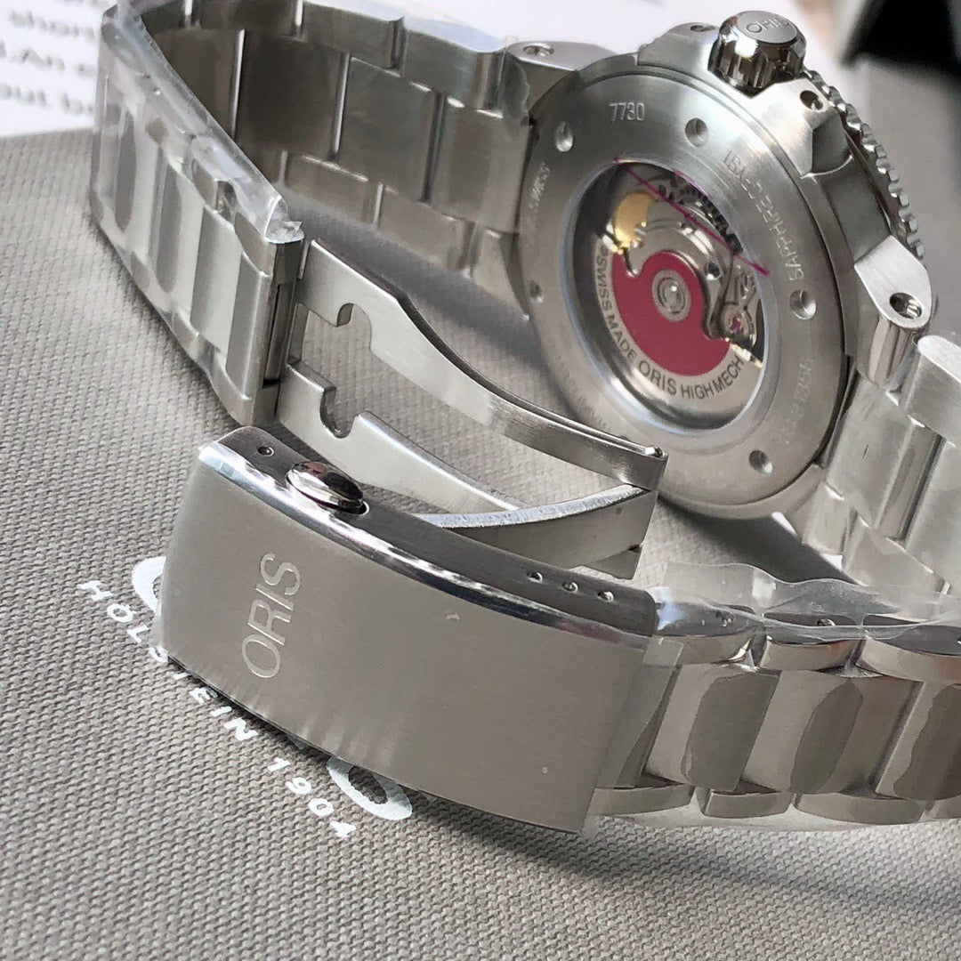 43.5mm ORIS Aquis Black