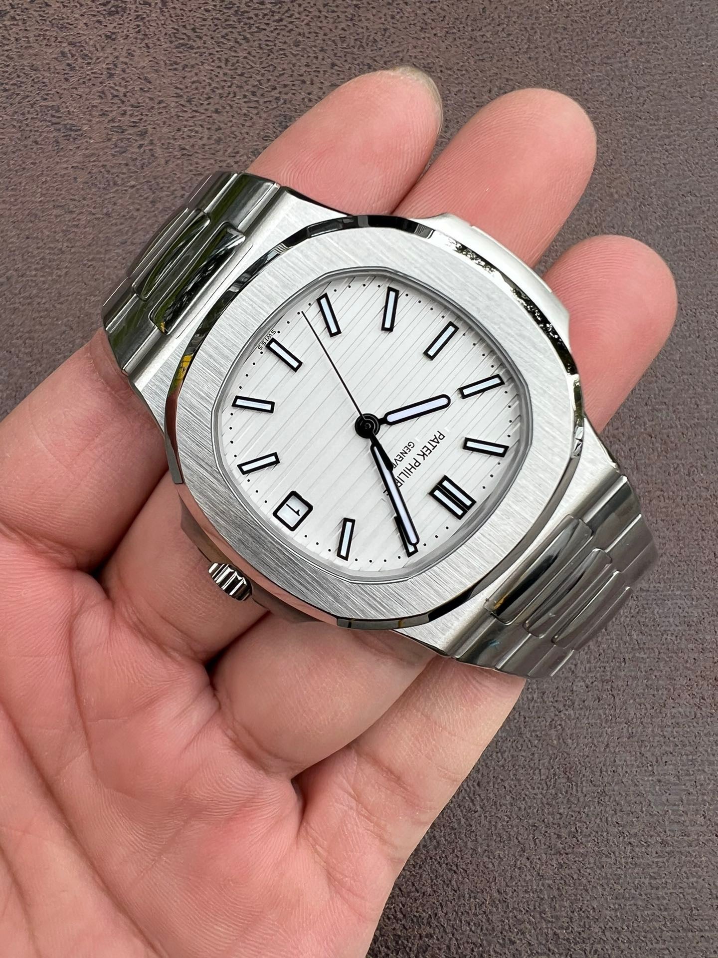 3 K factory, Nautilus 5711