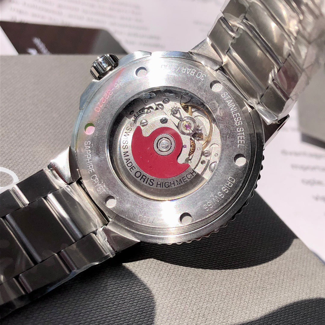 43.5mm ORIS Aquis Black