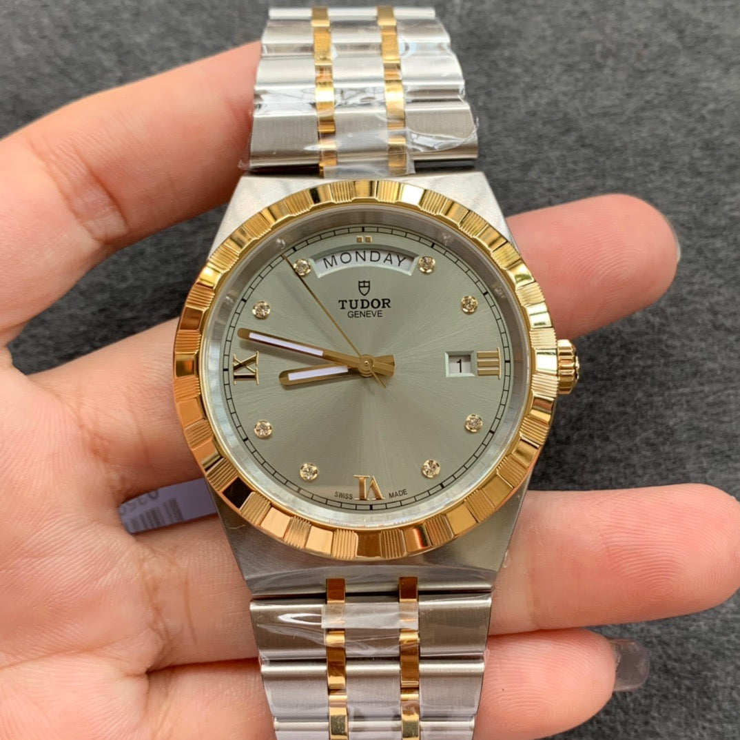 V7 factory Royal M28603