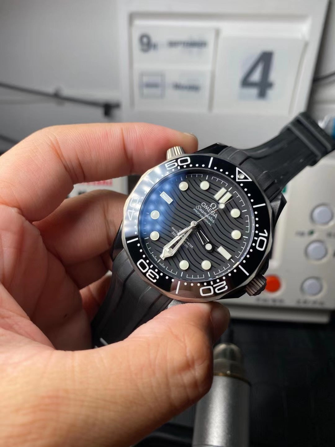 VS Factory 43.5mm SEAmaster300