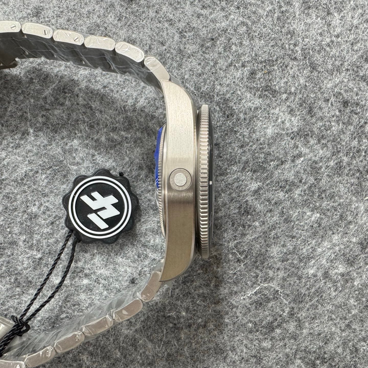 ZF 43mm Titanium M2543 Tudor