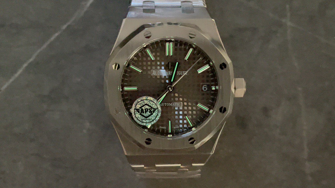 APS Royal Oak 15450 37mm