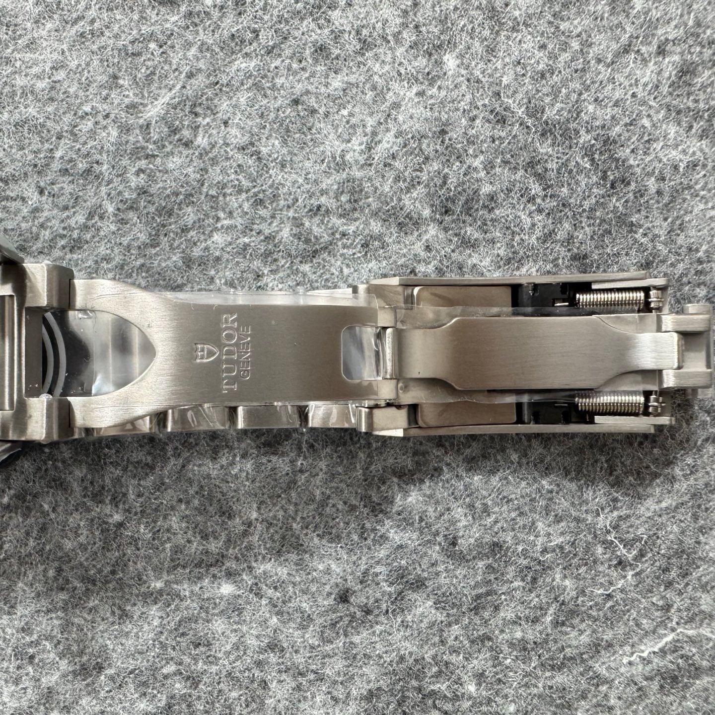 ZF 43mm Titanium M2543 Tudor
