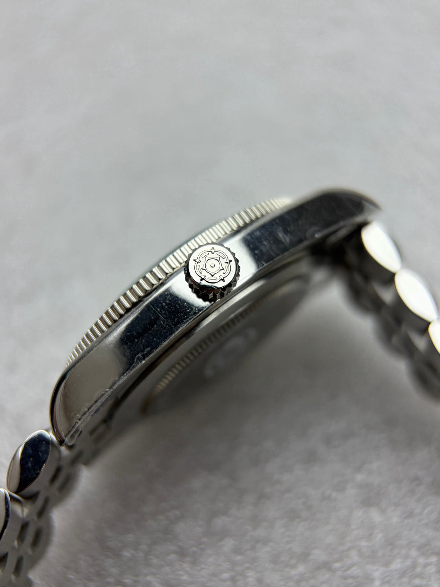 DIF 37mm Black Bay 54 M79000N