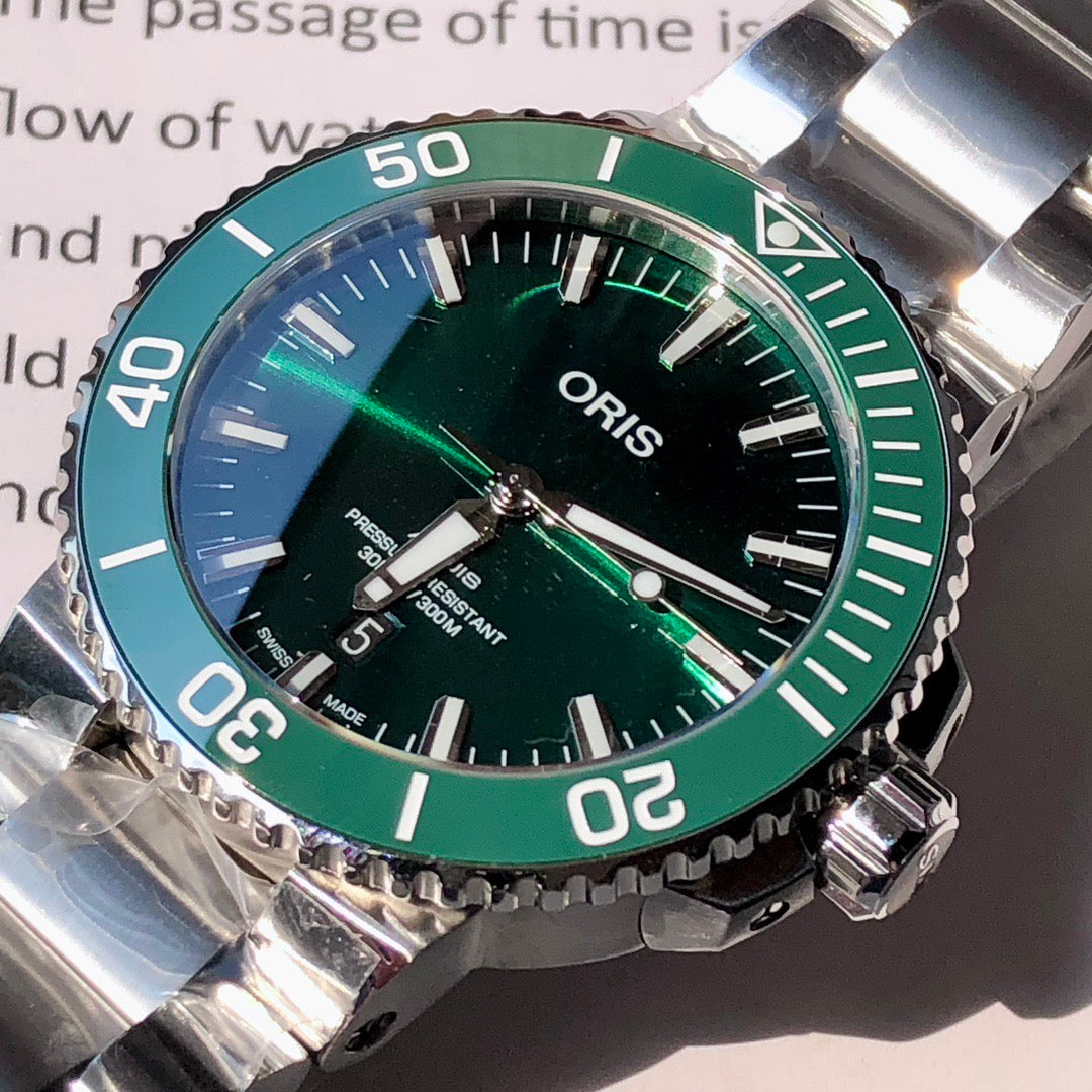 43.5mm ORIS Aquis Green