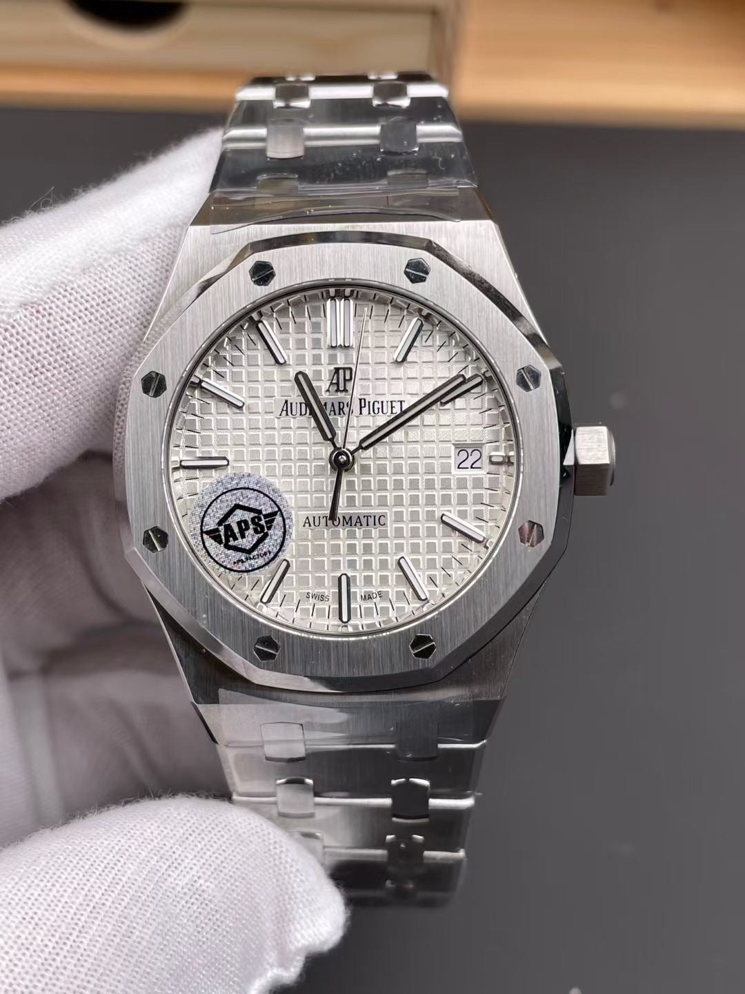 APS Royal Oak 15450 37mm