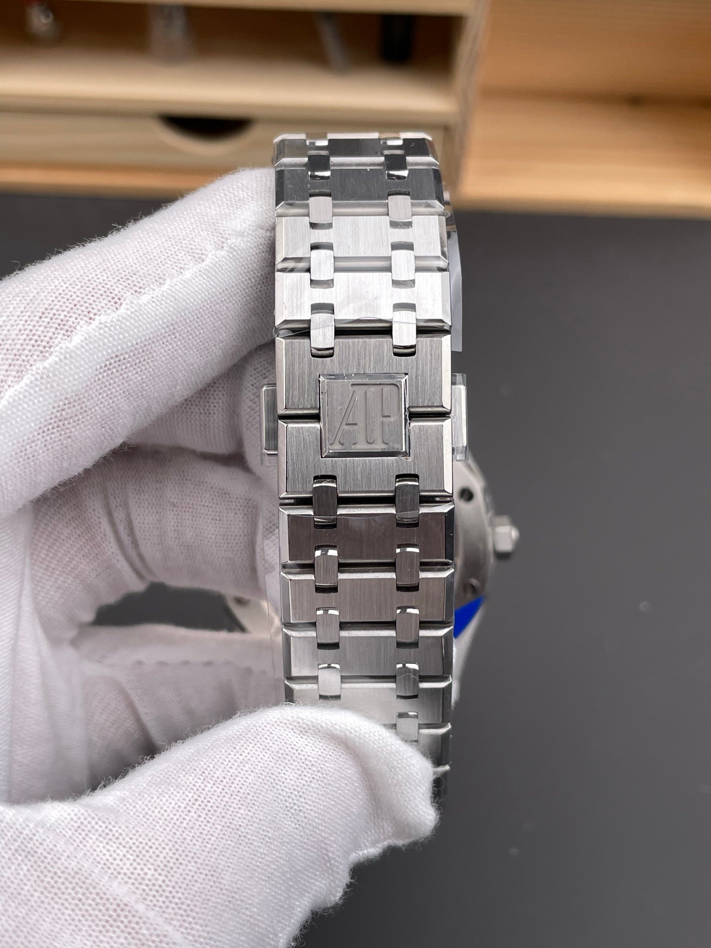 APS factory Royal Oak 15510