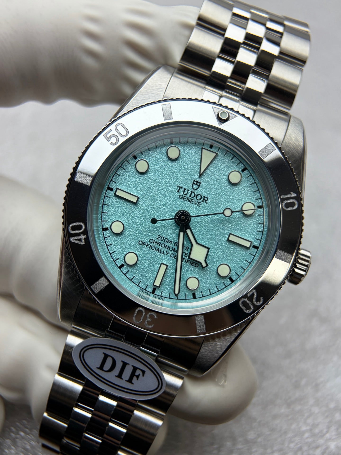 DIF 37mm Black Bay 54 M79000N