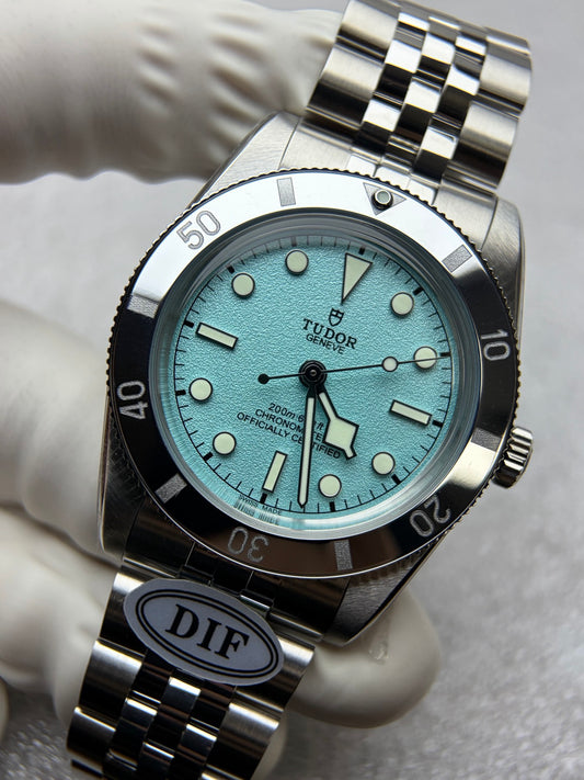 DIF 37mm Black Bay 54 M79000N