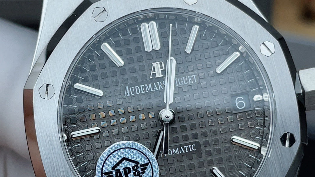 APS Royal Oak 15450 37mm