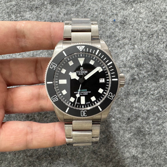 ZF 43mm Titanium M2543 Tudor