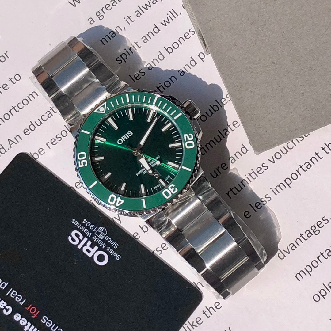 43.5mm ORIS Aquis Green