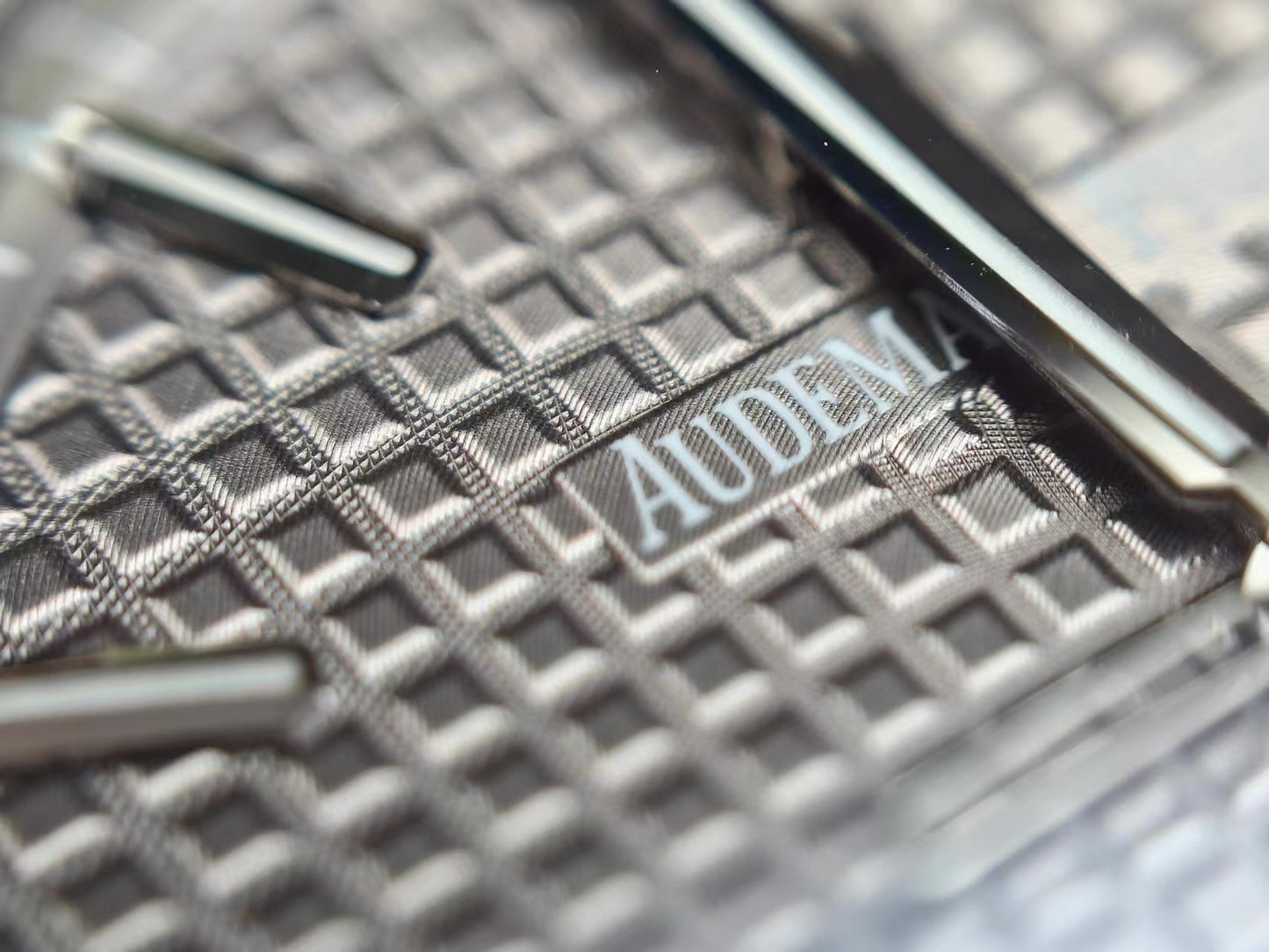 VSF Royal Oak 15500 Grey