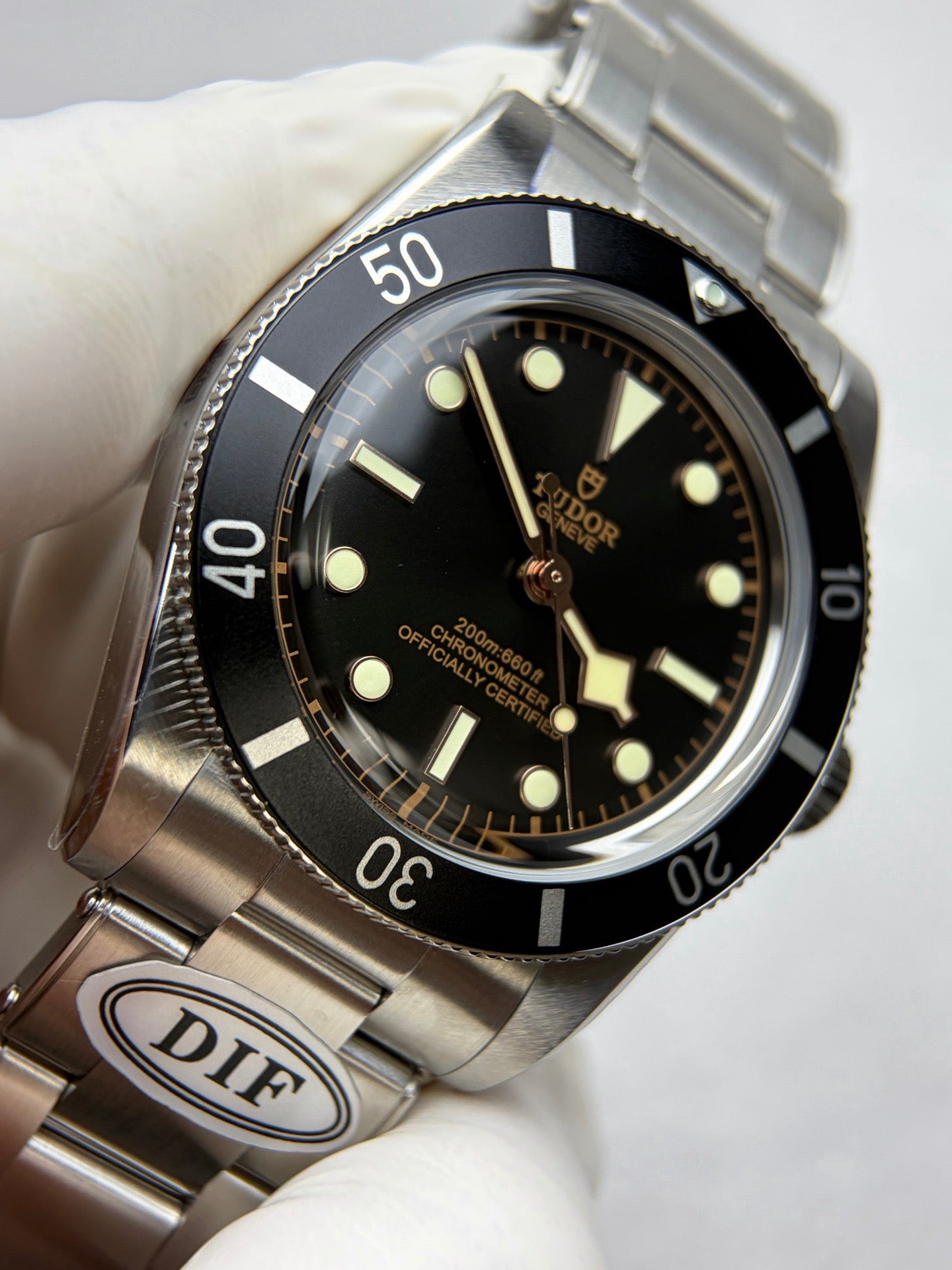 DIF 37mm Black Bay M79000N