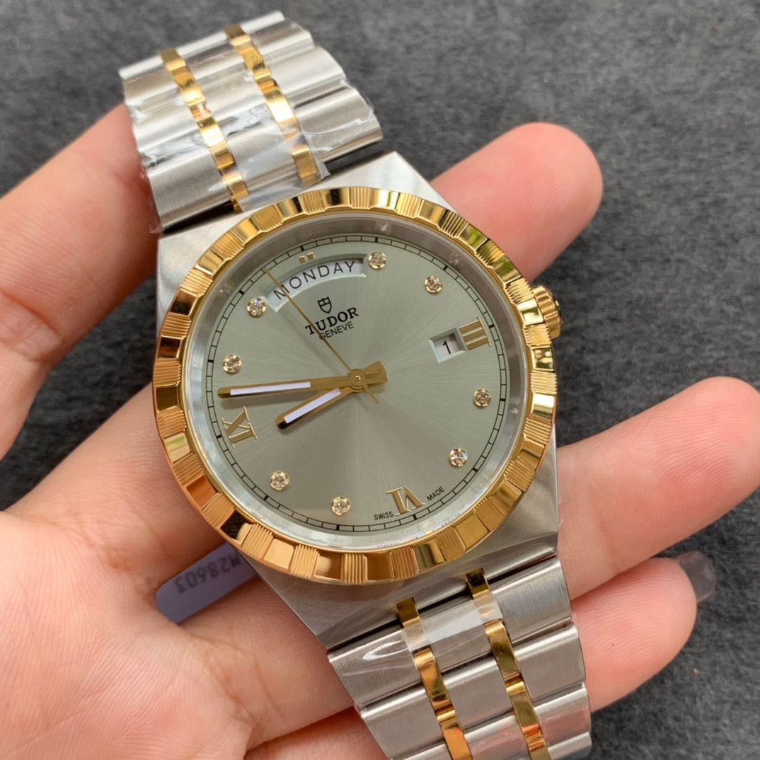 V7 factory Royal M28603