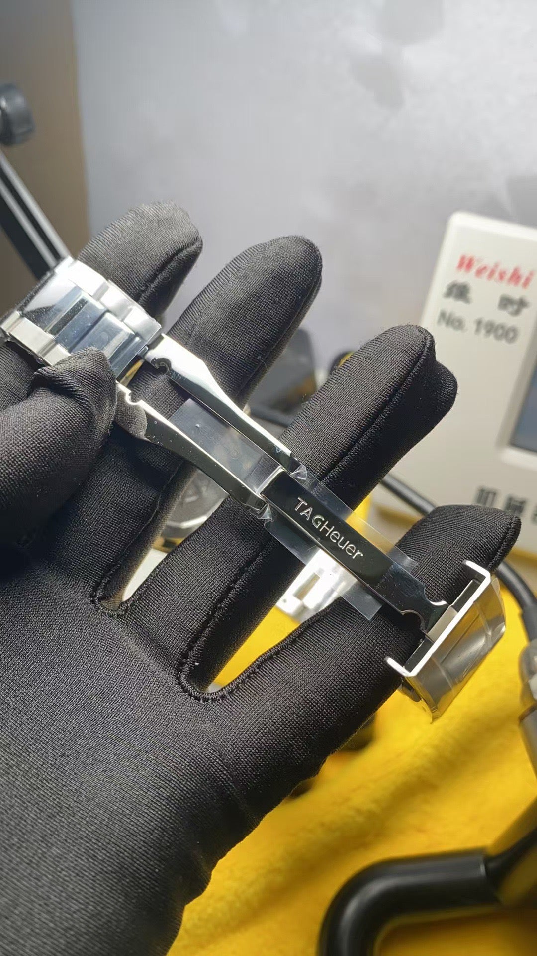 Tag Heuer 40mm