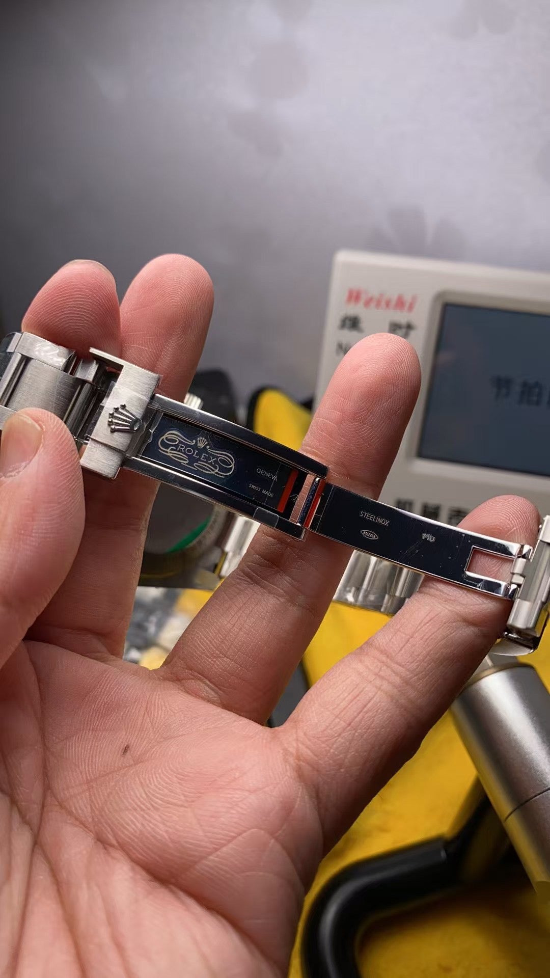 44mm SEA DWELLER C+F Cameron.