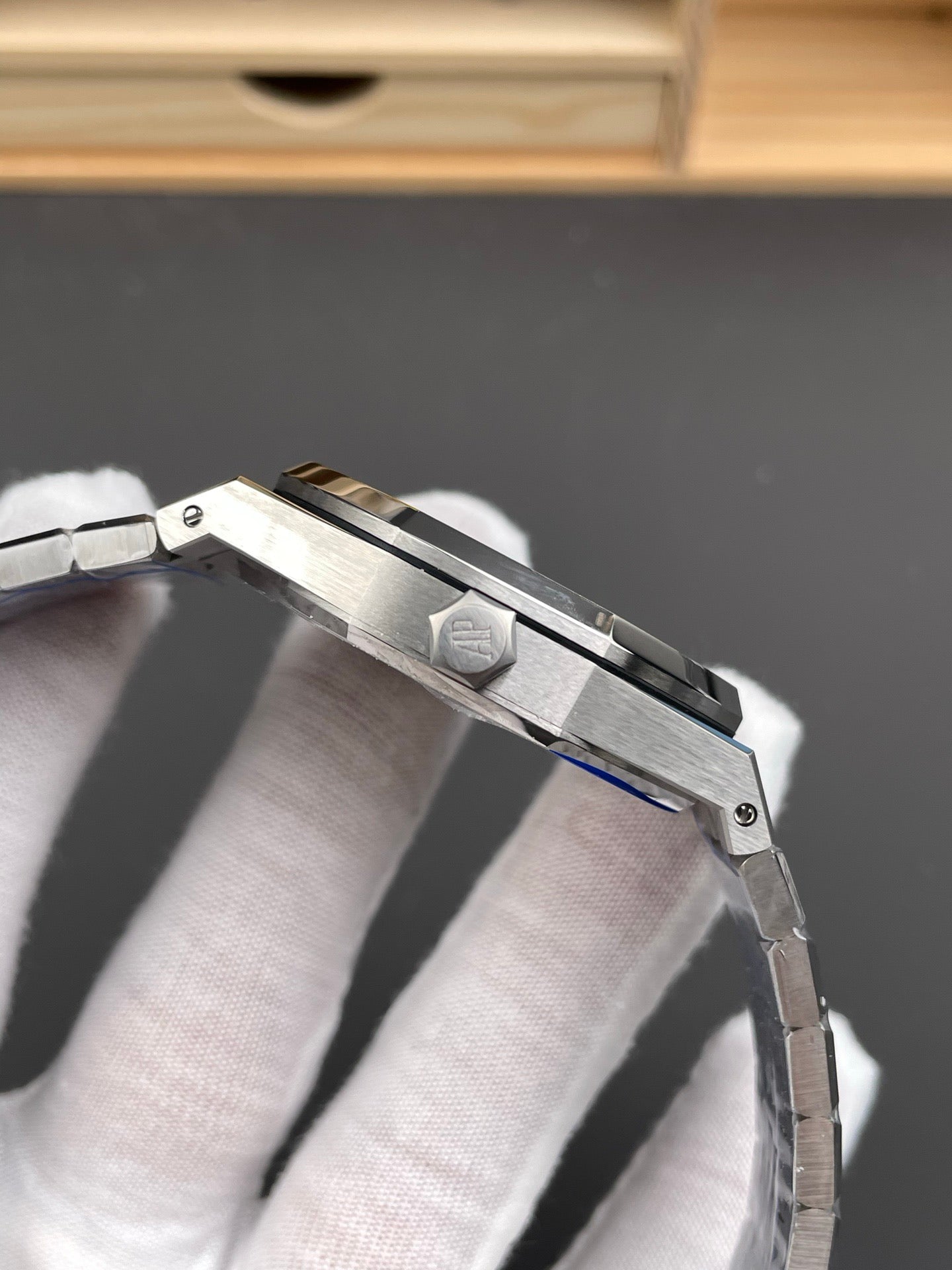 APS factory Royal Oak 15510