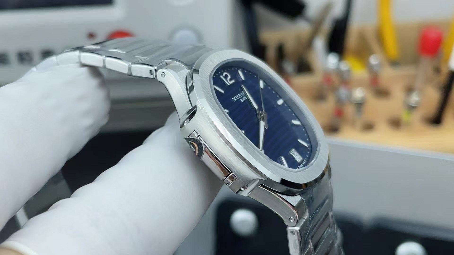 3 K Factory, Nautilus 711 8 da donna