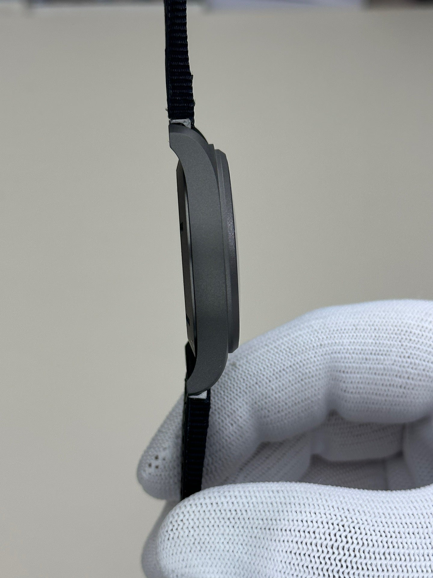 V7 factory IW328209