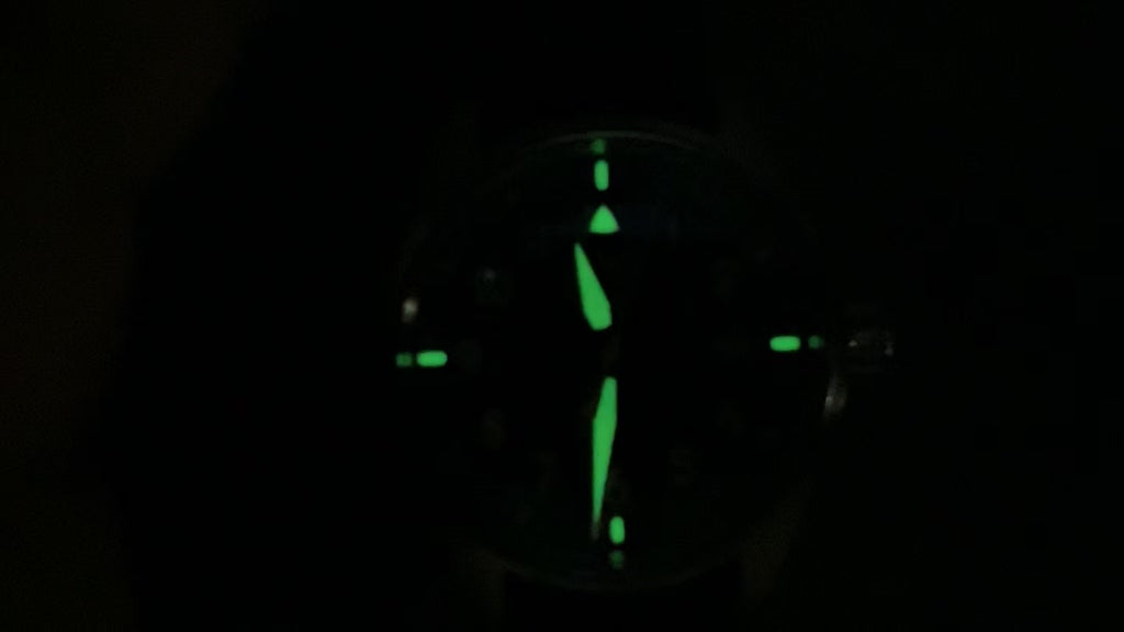V7 Factory,IW328203