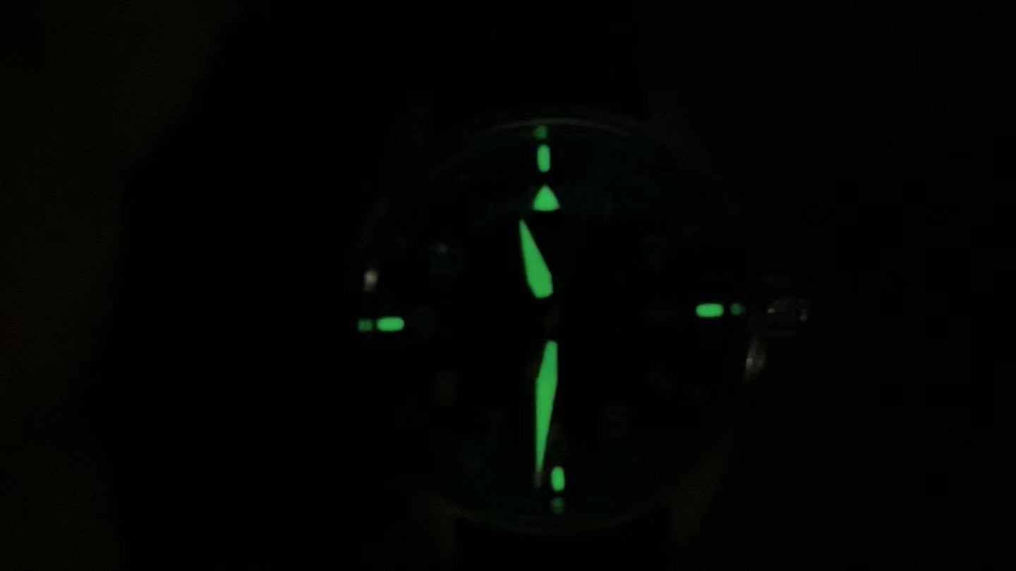 V7 Factory,IW328203