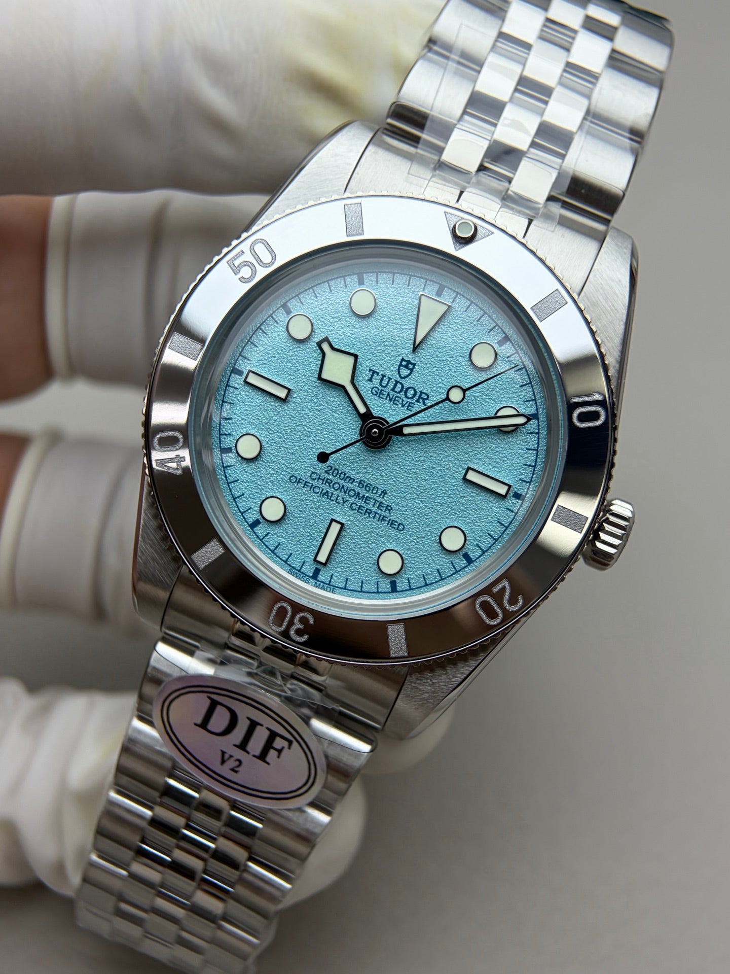 DIF 37mm Black Bay 54 M79000N