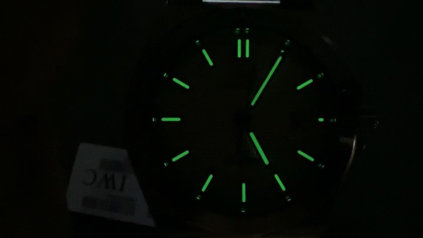 V7 Factory, IW328902