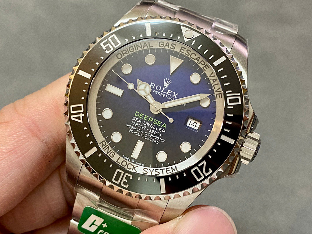 44mm SEA DWELLER C+F Cameron.