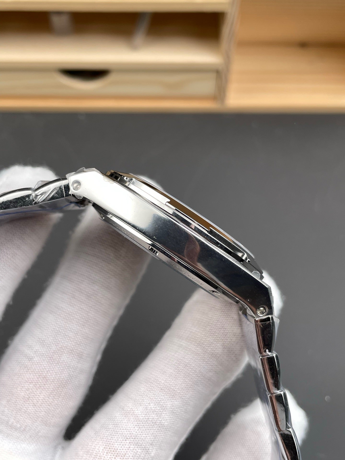 8F factory OVERSEAS.4500V.Blue