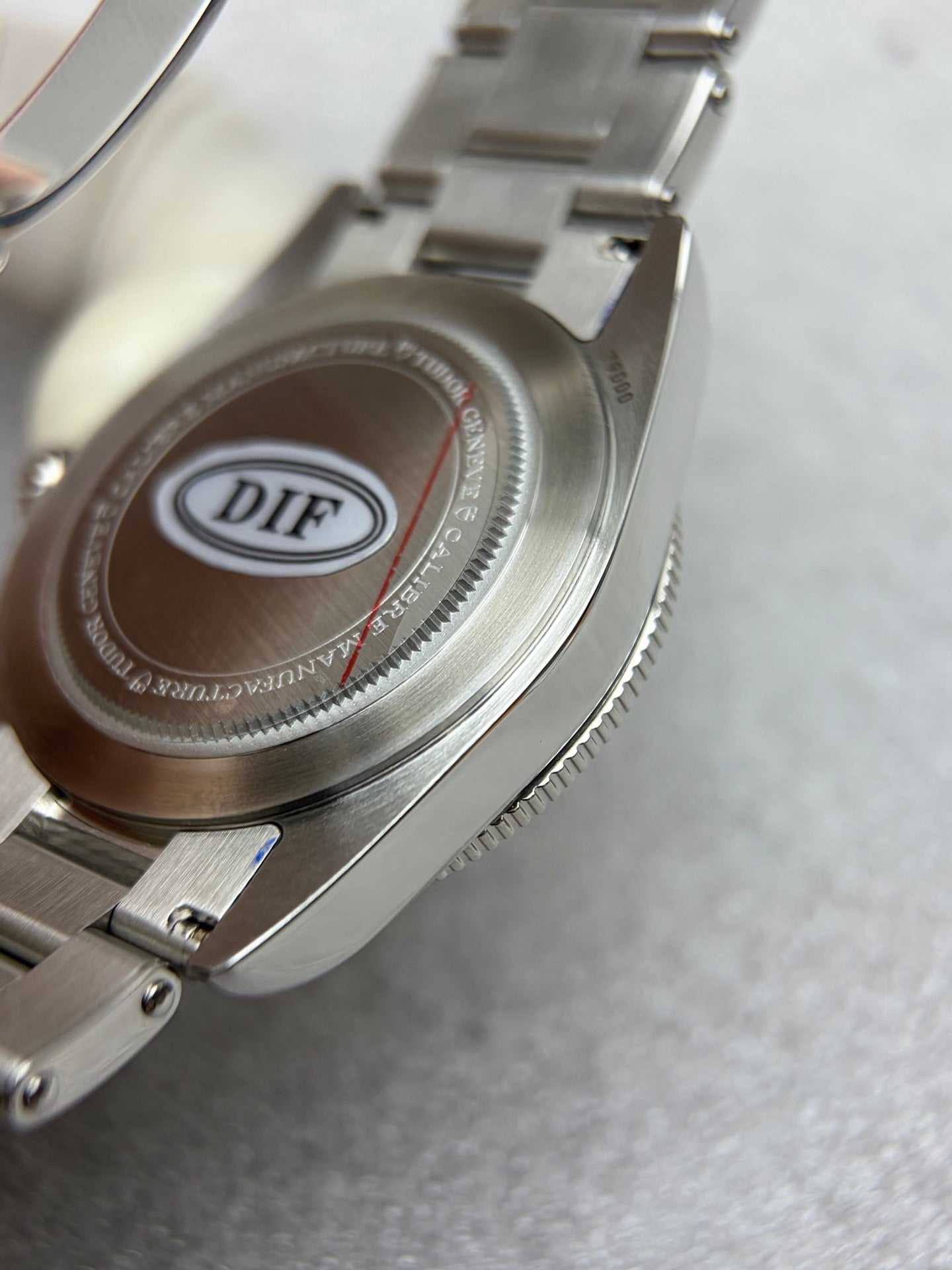 DIF 37mm Black Bay M79000N