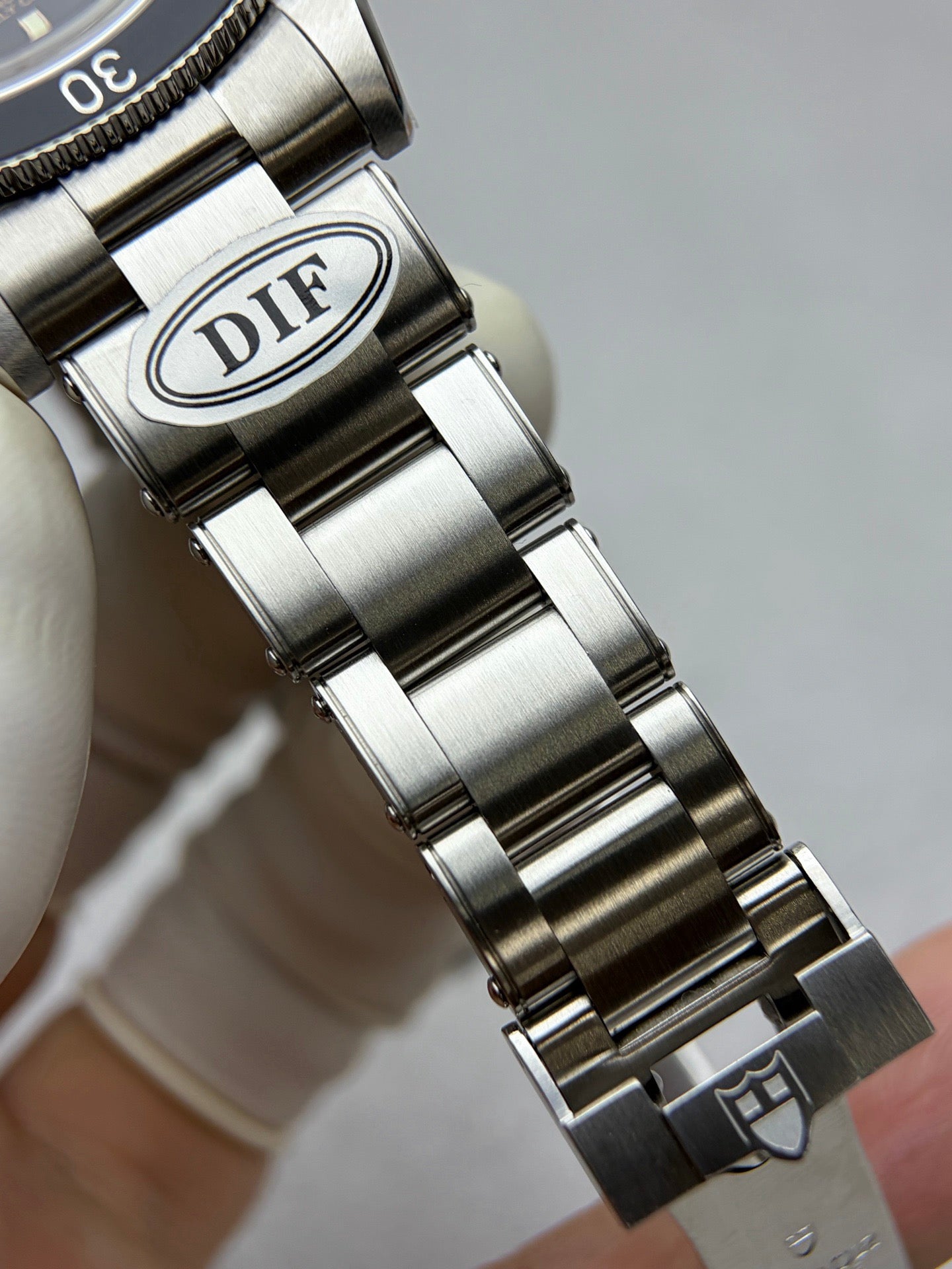 DIF 37mm Black Bay M79000N