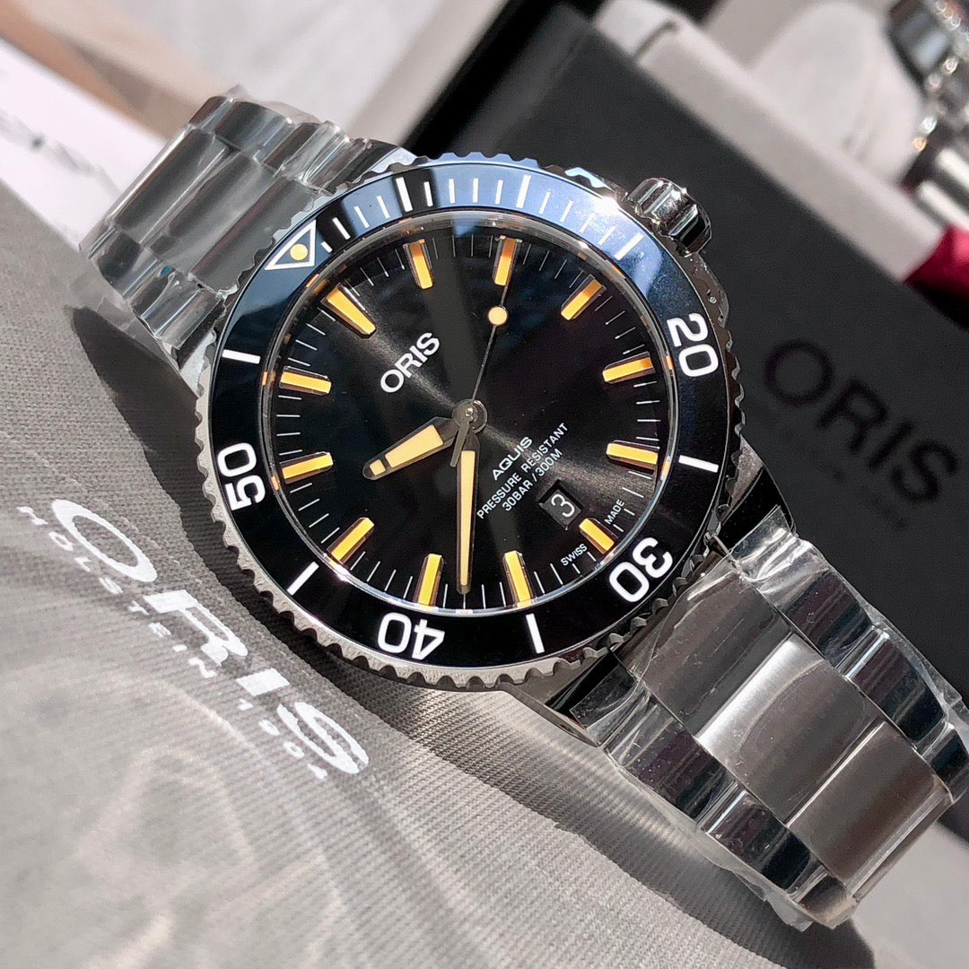 43.5mm ORIS Aquis Black-yellow