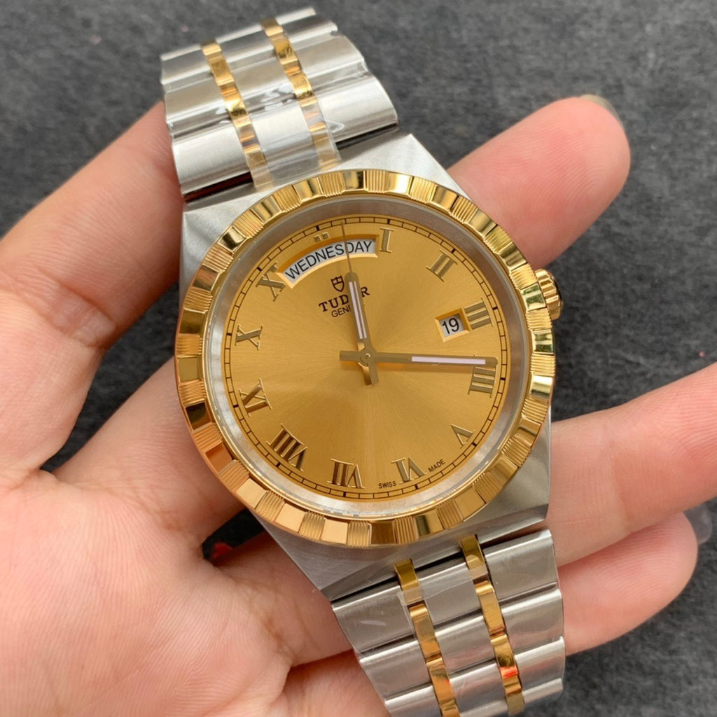 V7 factory Royal M28603
