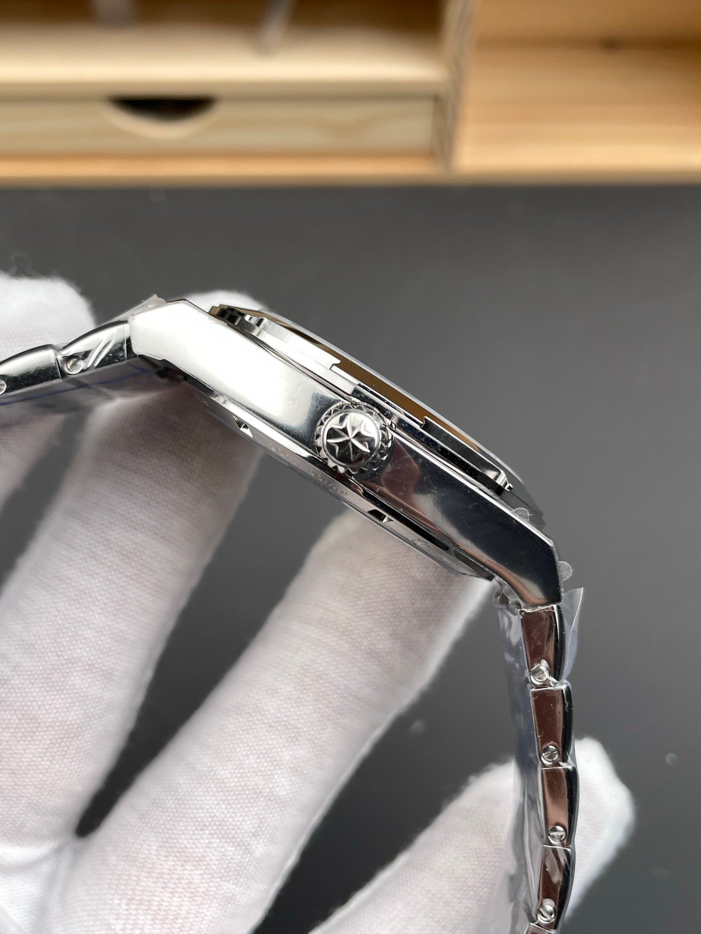 8F factory OVERSEAS.4500V.Blue