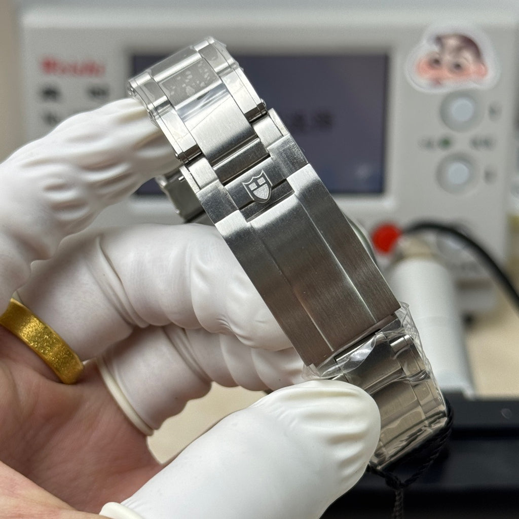 ZF factory GMT Tudor