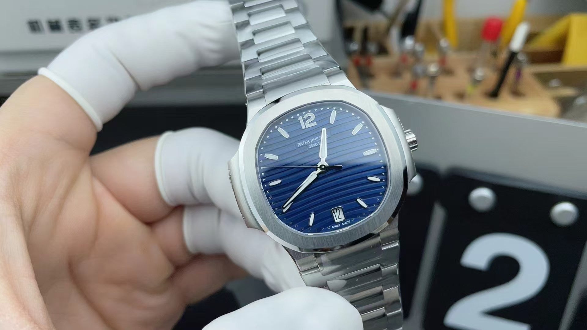 3 K Factory, Nautilus 711 8 da donna