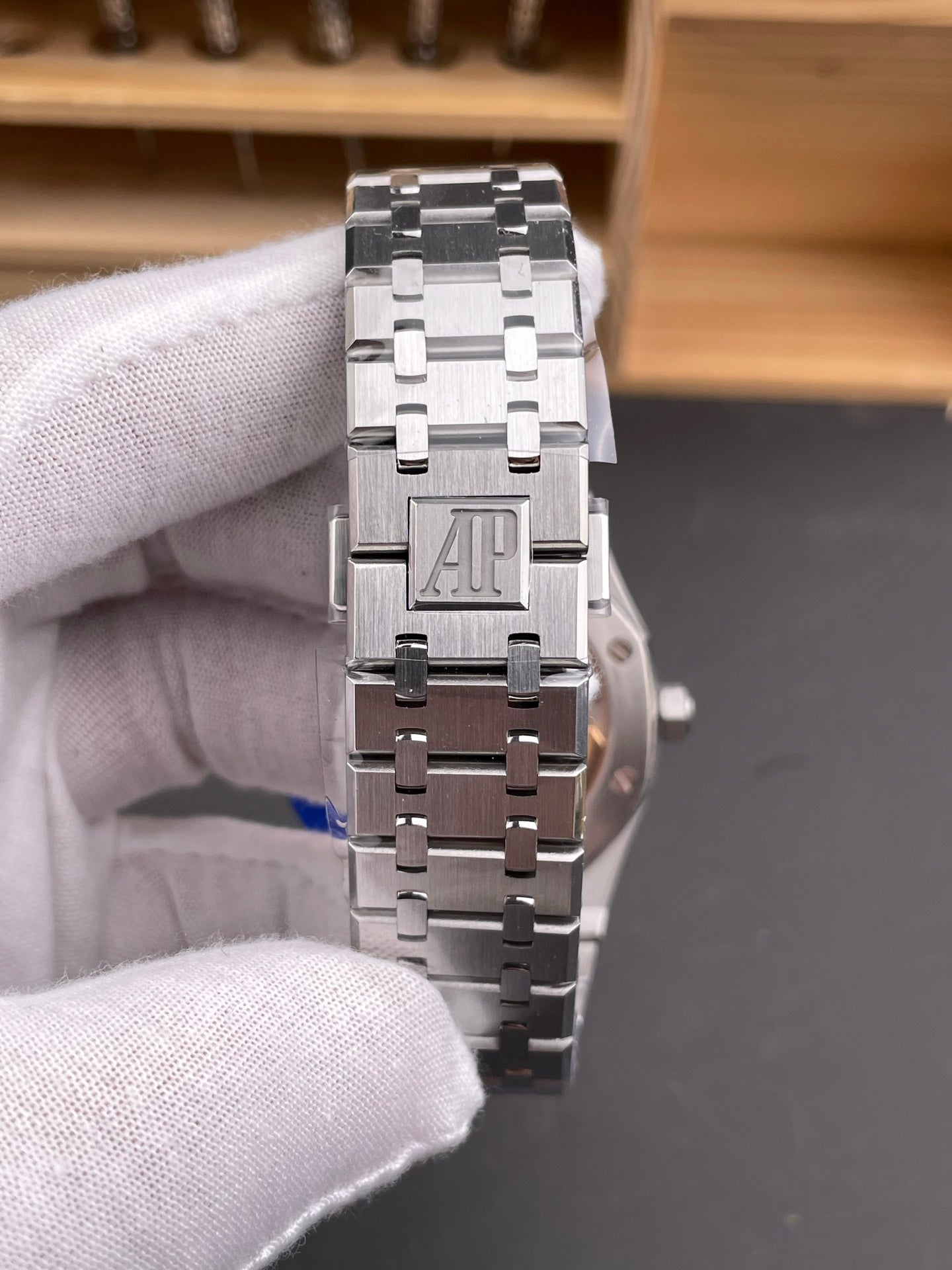 APS factory Royal Oak 15510