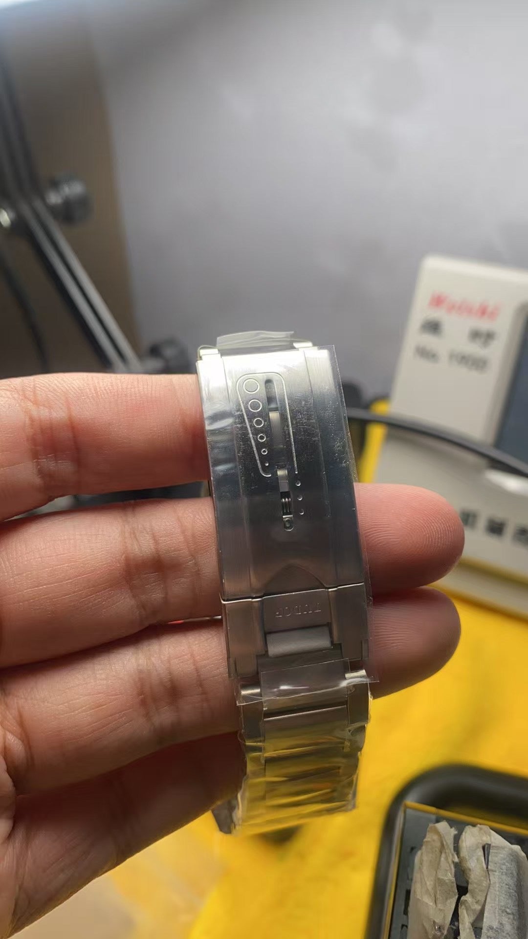 42mm Titanium metal Tudor