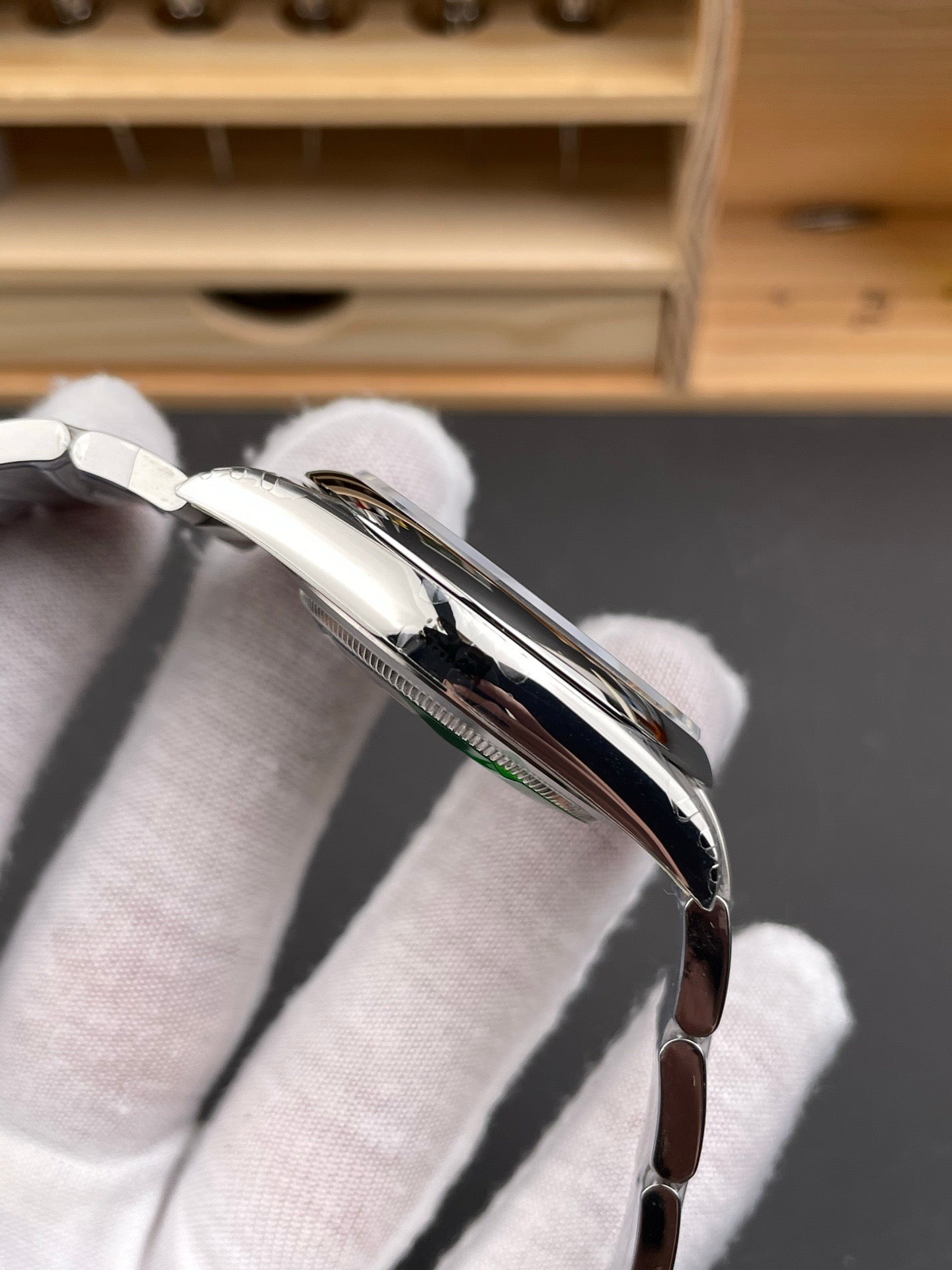 VSF OYSTER PERPETUAL